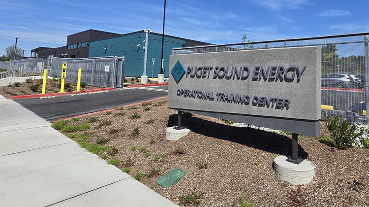Puget Sound Energy kỷ niệm việc khai trương cơ sở đào tạo hiện đại