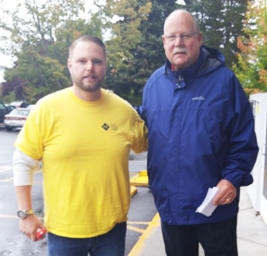 ES Chris Stapleton_with dad.jpg